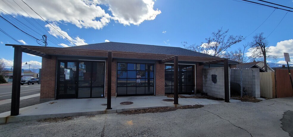 733 S Wells Ave, Reno, NV à vendre - Photo de l’immeuble – Image 1 sur 9