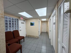 100 NE 15th St, Homestead, FL à louer Photo intérieure– Image 1 sur 23