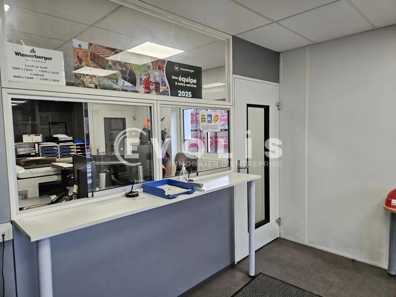 Local d’activités dans Marolles-en-Hurepoix à louer - Photo de l’immeuble – Image 2 sur 22