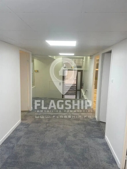 Local commercial dans Paris à louer - Photo intérieure – Image 2 sur 8