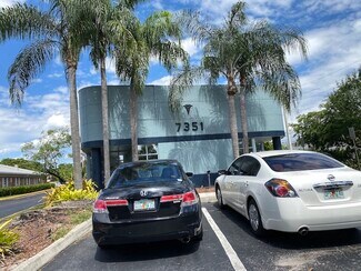 Plus de détails pour 7351 W Oakland Park Blvd, Fort Lauderdale, FL - Bureau/Médical à louer
