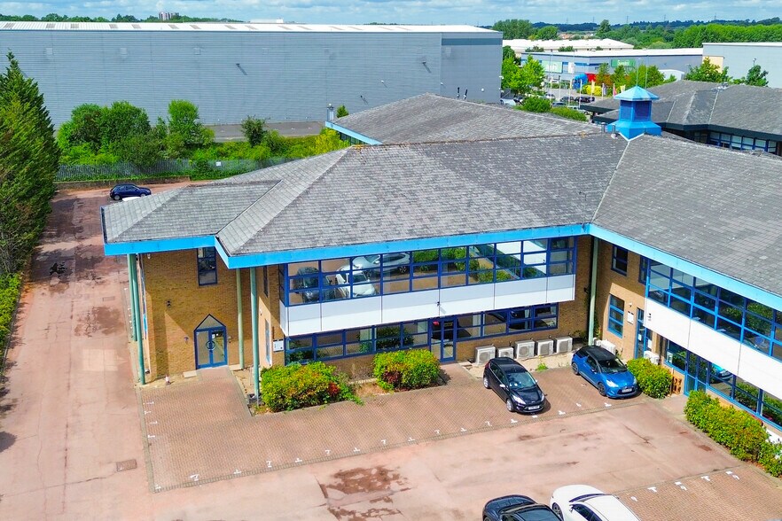 Edinburgh Way, Harlow à vendre - Photo de l’immeuble – Image 2 sur 22