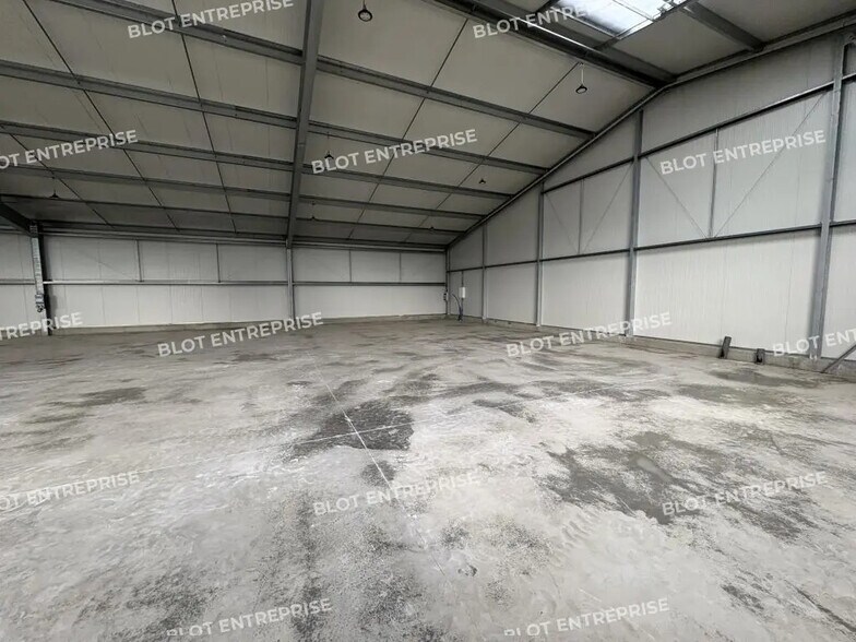 Local d’activités dans Kersaint-Plabennec à louer - Photo intérieure – Image 3 sur 6