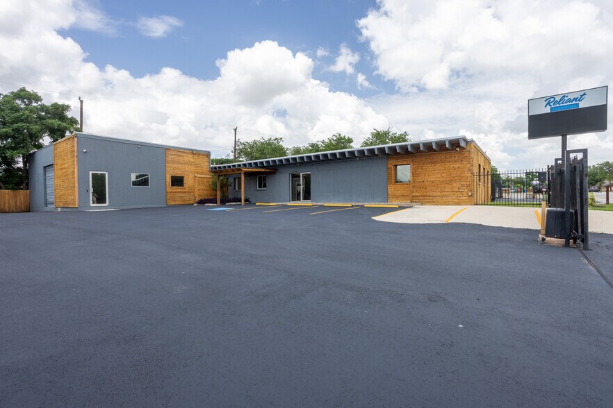 1119 Fresno St, San Antonio, TX à vendre - Photo de l’immeuble – Image 2 sur 15