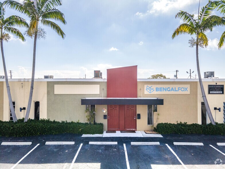 4748-4794 NE 11th Ave, Oakland Park, FL à louer - Photo de l’immeuble – Image 2 sur 20