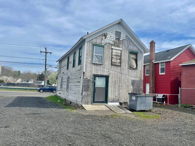 303 Main St, Branford, CT à louer - Photo de l’immeuble – Image 2 sur 4