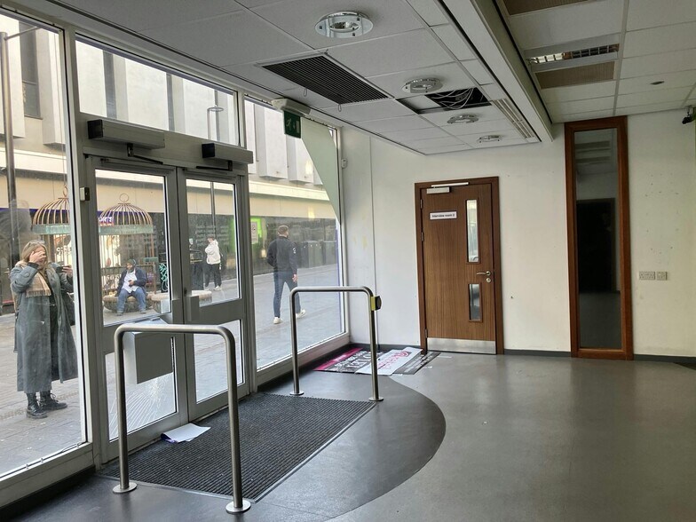 5-9A Saville Row, Newcastle Upon Tyne à louer - Photo de l’immeuble – Image 3 sur 8