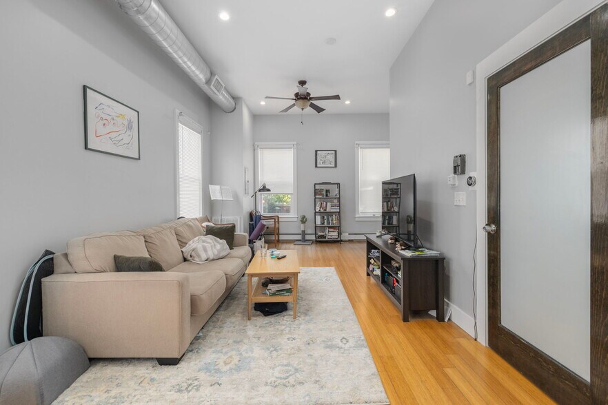 64-66 Pitman St, Providence, RI à vendre - Photo de l’immeuble – Image 2 sur 30