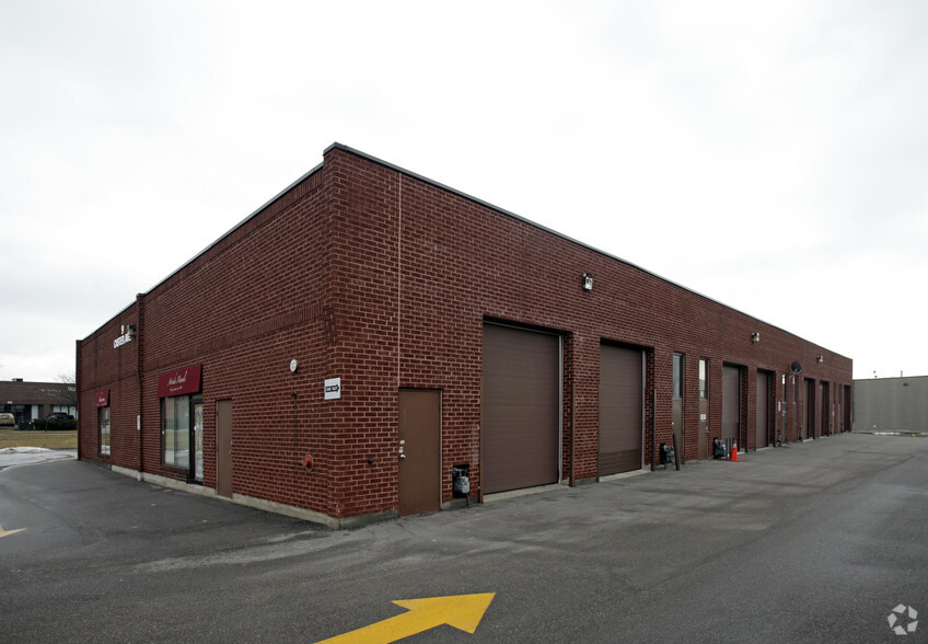 9 Caster Ave, Vaughan, ON à vendre - Photo de l’immeuble – Image 2 sur 2