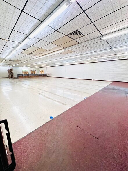 631 6th Ave, Huntington, WV à vendre - Photo intérieure – Image 3 sur 27