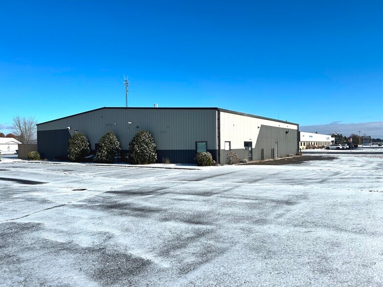 7548 Industrial Park Rd, Baxter, MN à vendre - Photo de l’immeuble – Image 1 sur 19