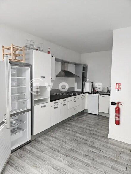 Bureau dans Montrouge à louer - Photo de l’immeuble – Image 2 sur 12