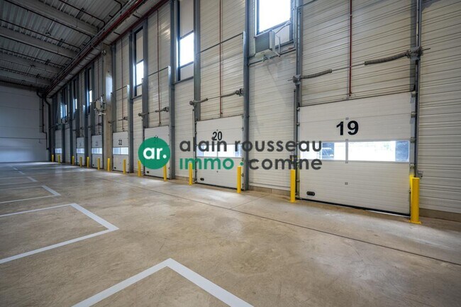 Plus de détails pour Industriel/Logistique à louer