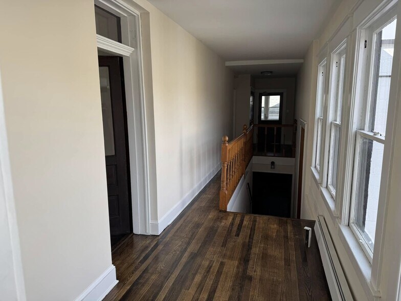 201 N Court Ave, Covington, VA à vendre - Photo de l’immeuble – Image 3 sur 6