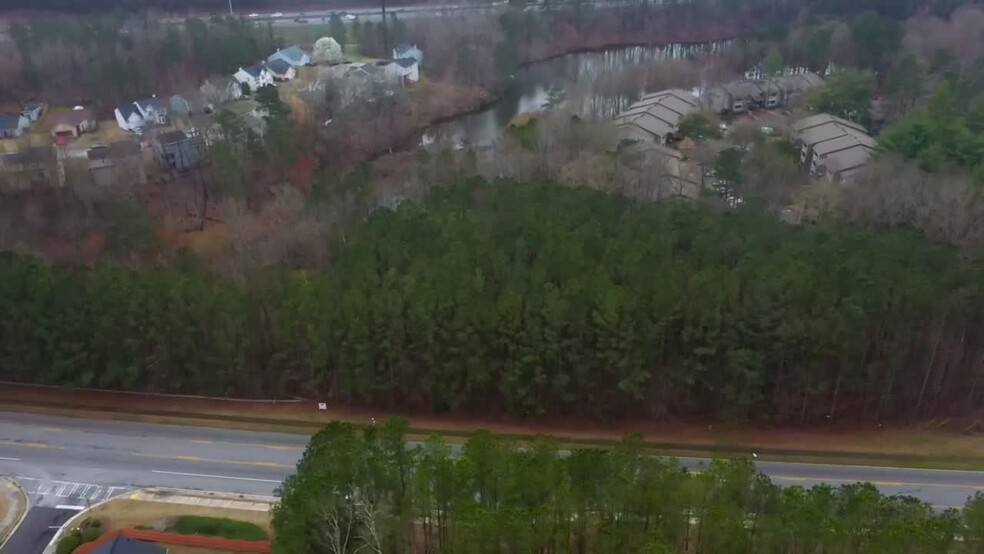 1 Riverside Pky, Douglasville, GA à vendre - Vidéo sur l’annonce professionnelle – Image 1 sur 2