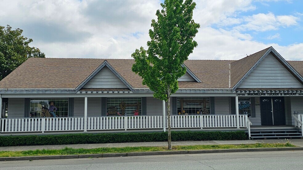 5680 176A St, Surrey, BC à vendre - Photo de l’immeuble – Image 2 sur 11