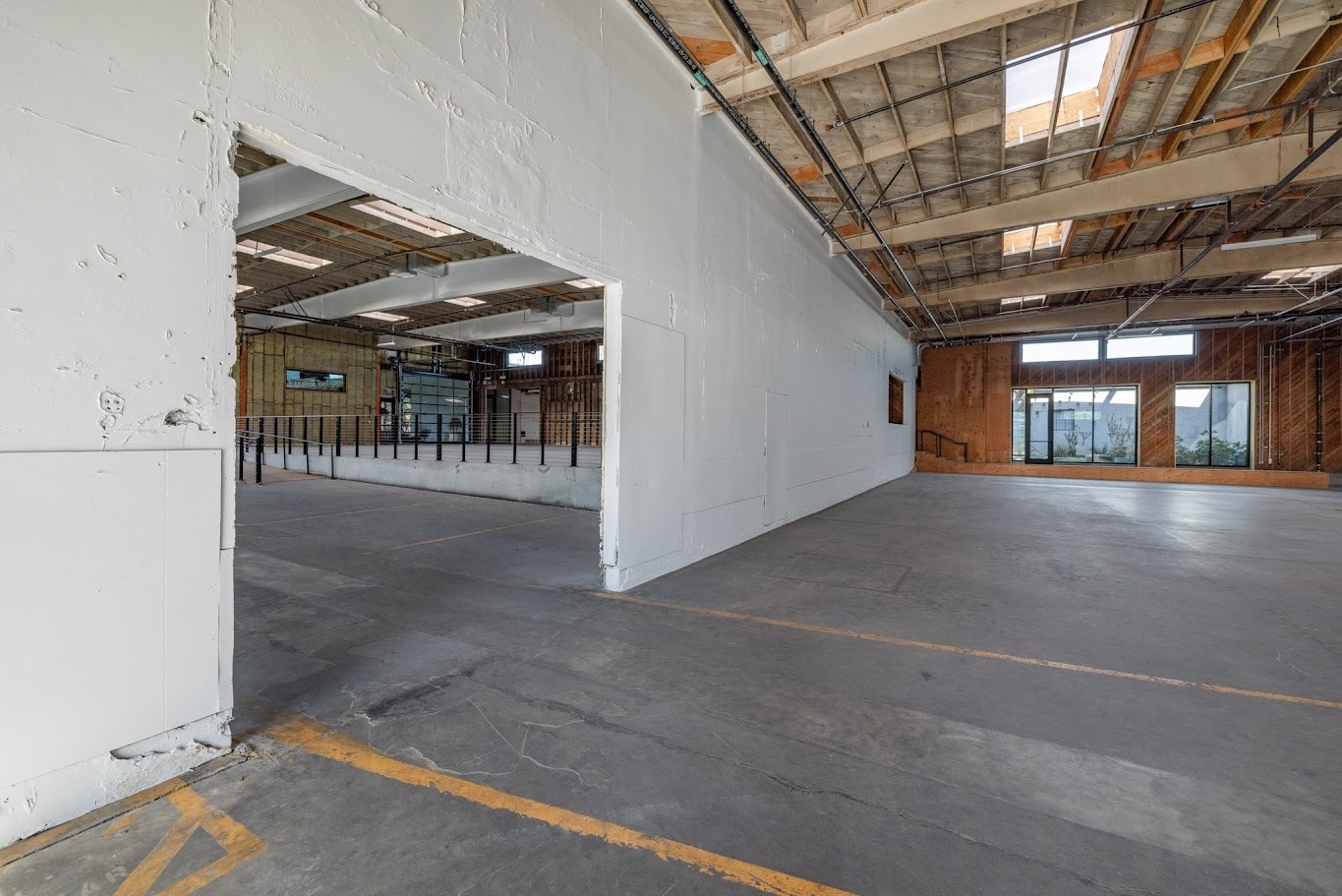 3333 Casitas Ave, Los Angeles, CA à louer Photo intérieure– Image 1 sur 7