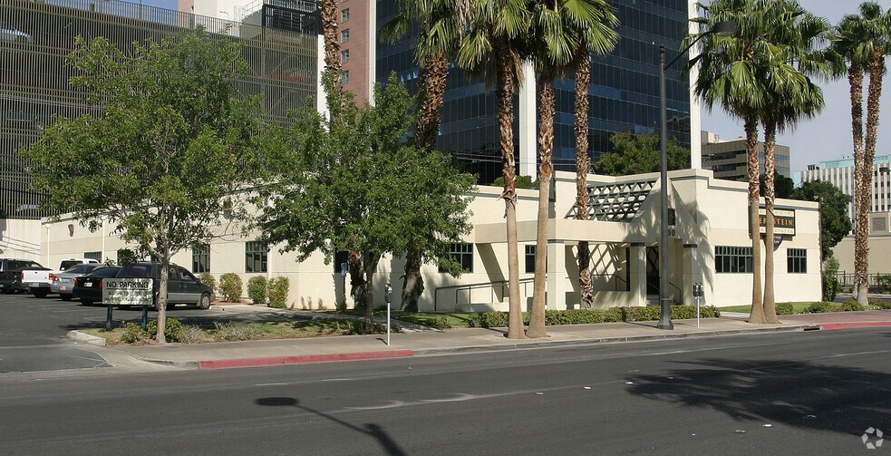 500 S 4th St, Las Vegas, NV à vendre - Photo de l’immeuble – Image 3 sur 13