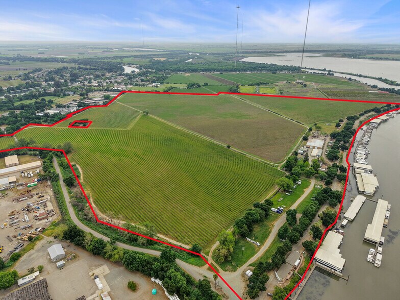 1400 Old Levee rd, Walnut Grove, CA à vendre - Photo de l’immeuble – Image 3 sur 58