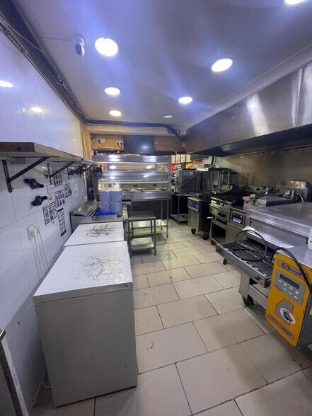203 Homerton High St, Londres à vendre - Photo de l’immeuble – Image 3 sur 4