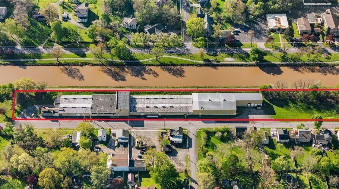140 Van Buren St, Lockport, NY à louer Photo de l’immeuble– Image 1 sur 1