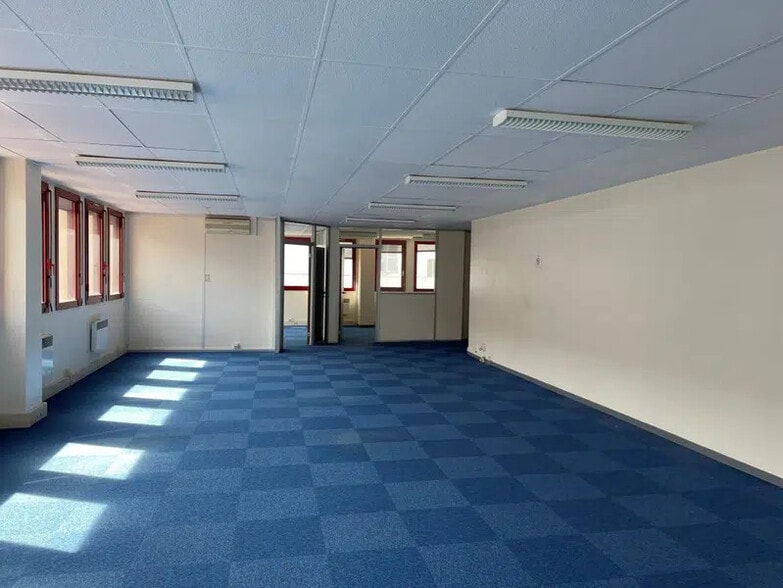 43 Rue De La Cité, Lyon à louer - Photo intérieure – Image 2 sur 4