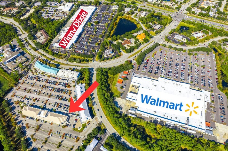 160 Cypress Point Pky, Palm Coast, FL à louer - Photo de l’immeuble – Image 2 sur 64