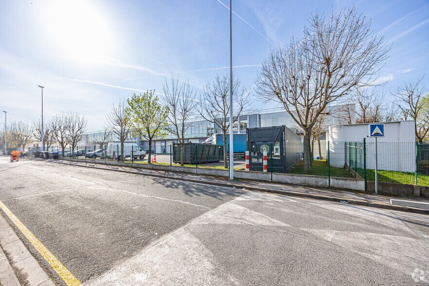 103 Rue Charles Michels, Saint-Denis à louer - Photo principale – Image 1 sur 2