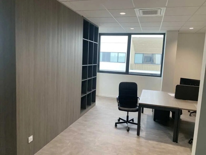 Bureau dans Chassieu à louer - Photo intérieure – Image 3 sur 13