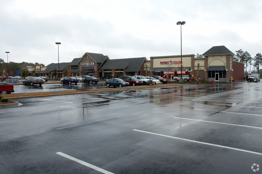 4022-4030 River Oaks Dr, Myrtle Beach, SC à louer - Photo principale – Image 1 sur 2