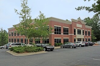 5121 Kingdom Way, Raleigh, NC à louer Photo intérieure– Image 1 sur 1