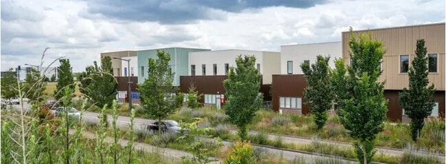 Plus de détails pour 10 Boulevard De La Communauté, Buchelay - Local d’activités à vendre