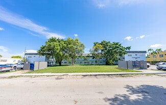 Plus de détails pour 2134 Lincoln St, Hollywood, FL - Logement à vendre