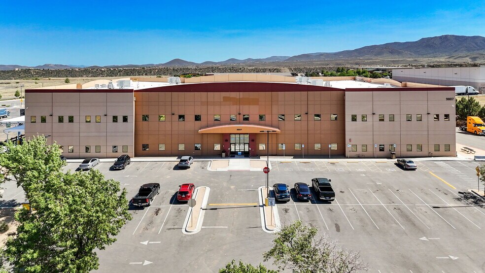 9807 E Valley Rd, Prescott Valley, AZ à louer - Photo de l’immeuble – Image 2 sur 16