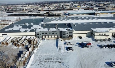 3344 54th Ave SE, Calgary, AB à louer Photo de l’immeuble– Image 1 sur 5