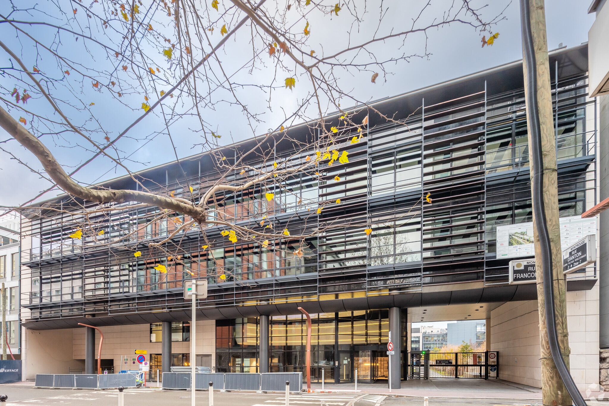 Bureau dans Montrouge à louer Photo principale– Image 1 sur 3