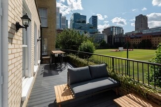 Plus de détails pour 4 City Rd, Londres - Bureau à louer