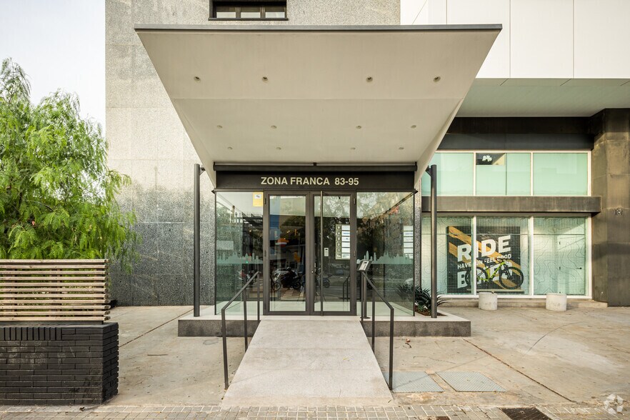 Bureau dans Barcelone, Barcelona à louer - Photo de l’immeuble – Image 3 sur 4