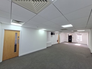 5-6 Church St, Twickenham à vendre Photo intérieure– Image 1 sur 3