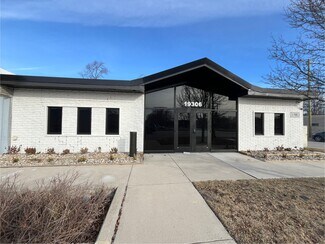 Plus de détails pour 19306 Ecorse Rd, Allen Park, MI - Bureau à louer