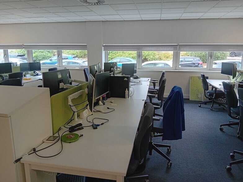 2 Spiersbridge Way, Glasgow à vendre - Photo de l’immeuble – Image 3 sur 13