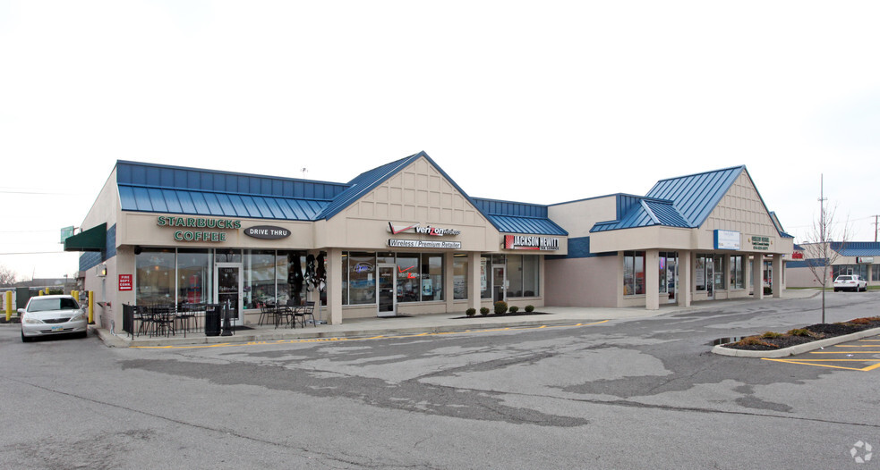 1355-1369 Georgesville Rd, Columbus, OH à louer - Photo de l’immeuble – Image 2 sur 8