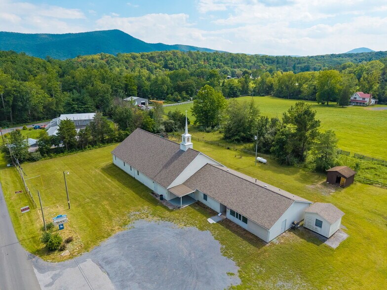 5700 Edinburg Gap Rd, Fort Valley, VA à vendre - Photo de l’immeuble – Image 1 sur 39