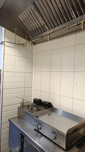 Plus de détails pour Local commercial à louer