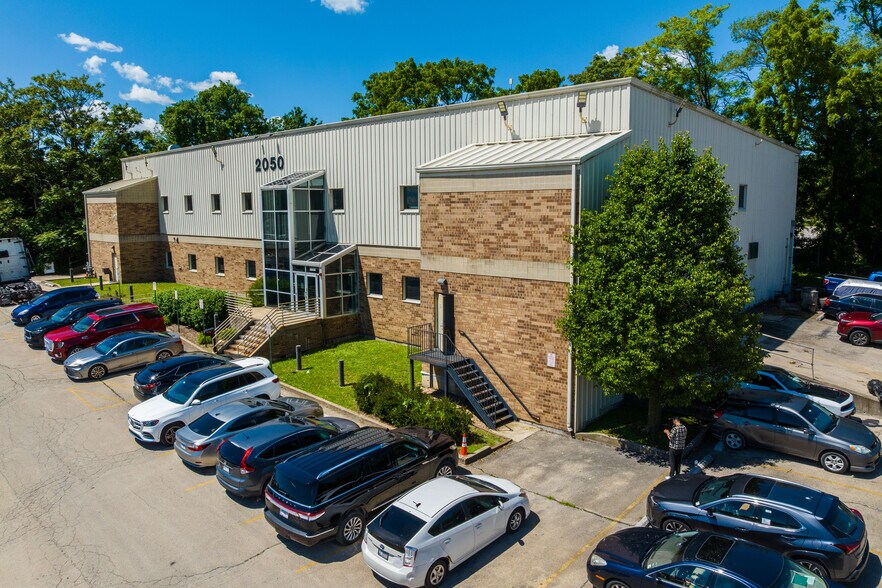 2050 N Broadway St, Crest Hill, IL à vendre - Photo de l’immeuble – Image 3 sur 3