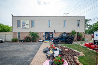 Plus de détails pour 20785 Orchard Lake Rd, Farmington Hills, MI - Industriel/Logistique à vendre