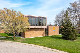 Plus de détails pour 24700 Crestview Ct, Farmington Hills, MI - Industriel/Logistique à vendre