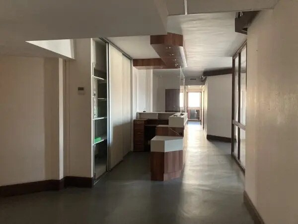 Bureau dans Perpignan à vendre - Photo de l’immeuble – Image 2 sur 4