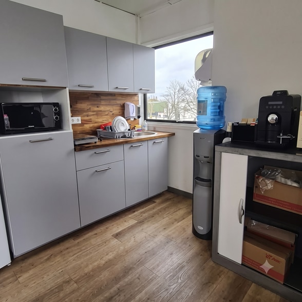 167 Rue De La Belle Etoile, Roissy-en-France à louer - Photo de l’immeuble – Image 2 sur 9