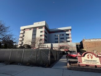 Plus de détails pour 350 W Saint Paul Ave, Milwaukee, WI - Bureau à vendre